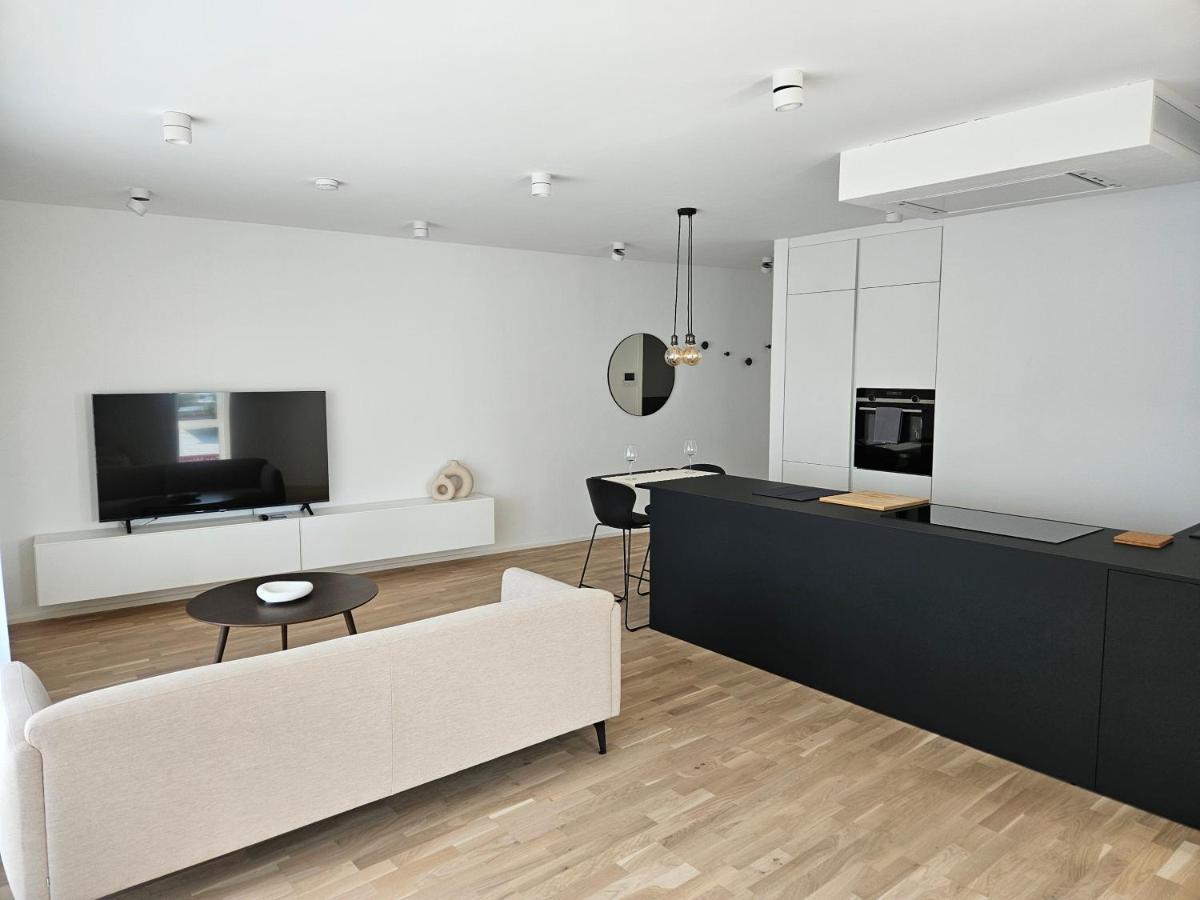 New Spacious Two Bedroom Center With Parking, Near Public Transport Lucembursko Exteriér fotografie